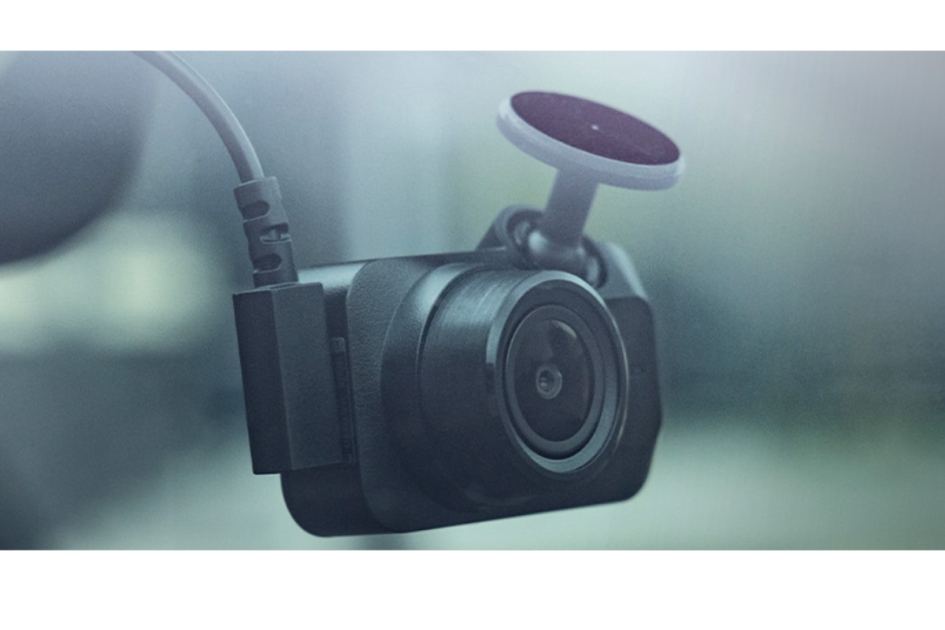 Garmin's compact Dash Cam Mini 3 is now under $100 on Amazon