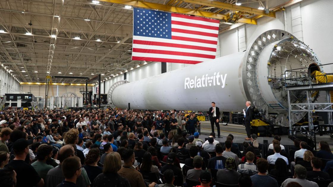  A private company will build and launch NASA's next Mars orbiter in 2028 — and it's not SpaceX 