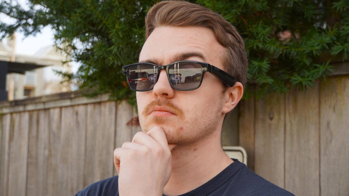 Spotify is getting ready for its debut on smart glasses