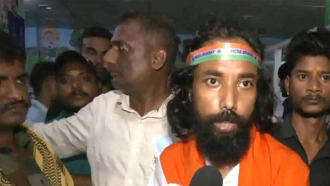 'Victory for Jharkhand': Mahto ends 16-day hunger strike after Soren govt accepts demands