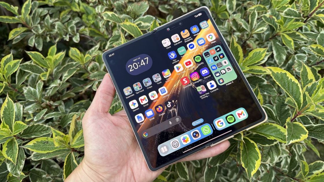 Forget the iPhone Fold – Honor just nailed the foldable phone 