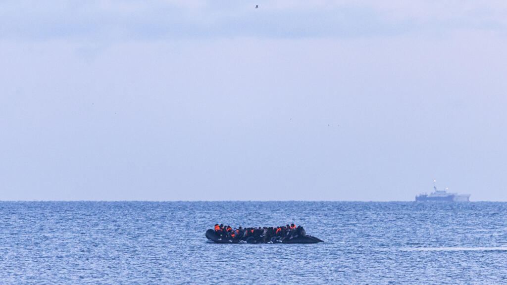 Two women die on migrant boat attempting to reach the UK from France