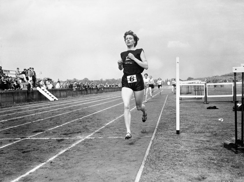 She Was the First Woman to Break 5 Minutes in the Mile. But History Hardly Noticed.