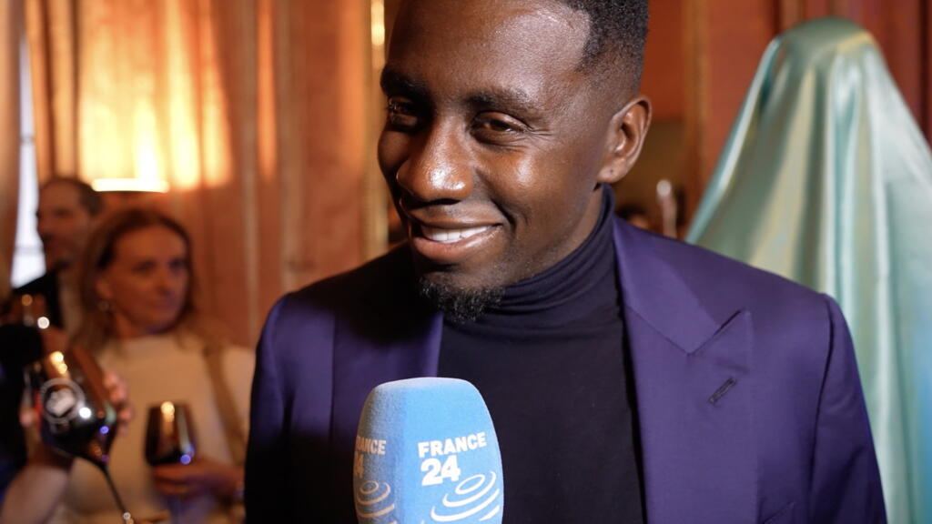 Football fever comes to New York with unveiling of France's World Cup jersey