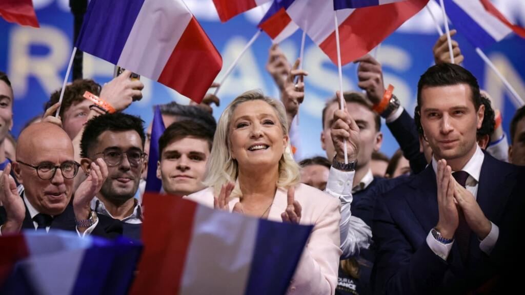 Le Pen’s ‘Renaissance’: 4th time lucky?