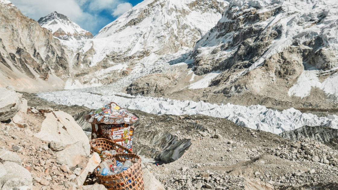  Archaeologists study the International Space Station and Everest to figure out 'how humans adapt in this impossible place where we have no business going' 