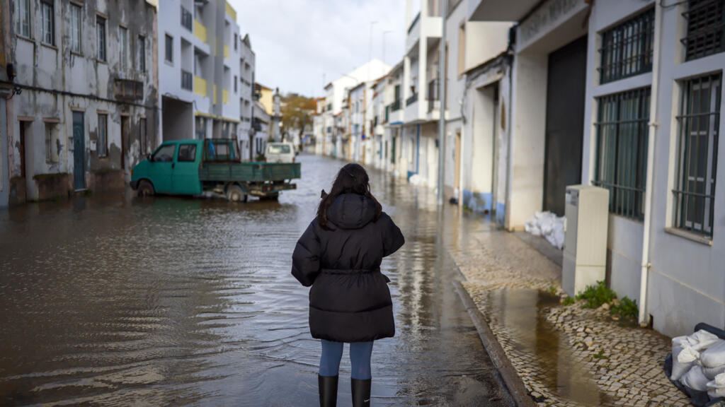 Storm disrupts Portugal as presidential run‑off election approaches