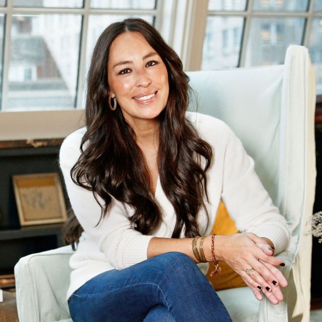  Joanna Gaines Has the Ultimate Raised Bed Garden – Her Simple but Clever Design Makes Everything Easier 