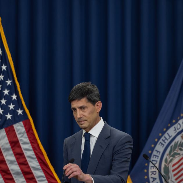 At Warsh’s First Fed Meeting, Some Officials Signaled Support for Raising Interest Rates