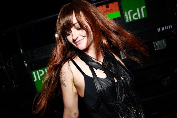 Watch Ninajirachi Debut New Porter Robinson Remix With Underscores At Coachella