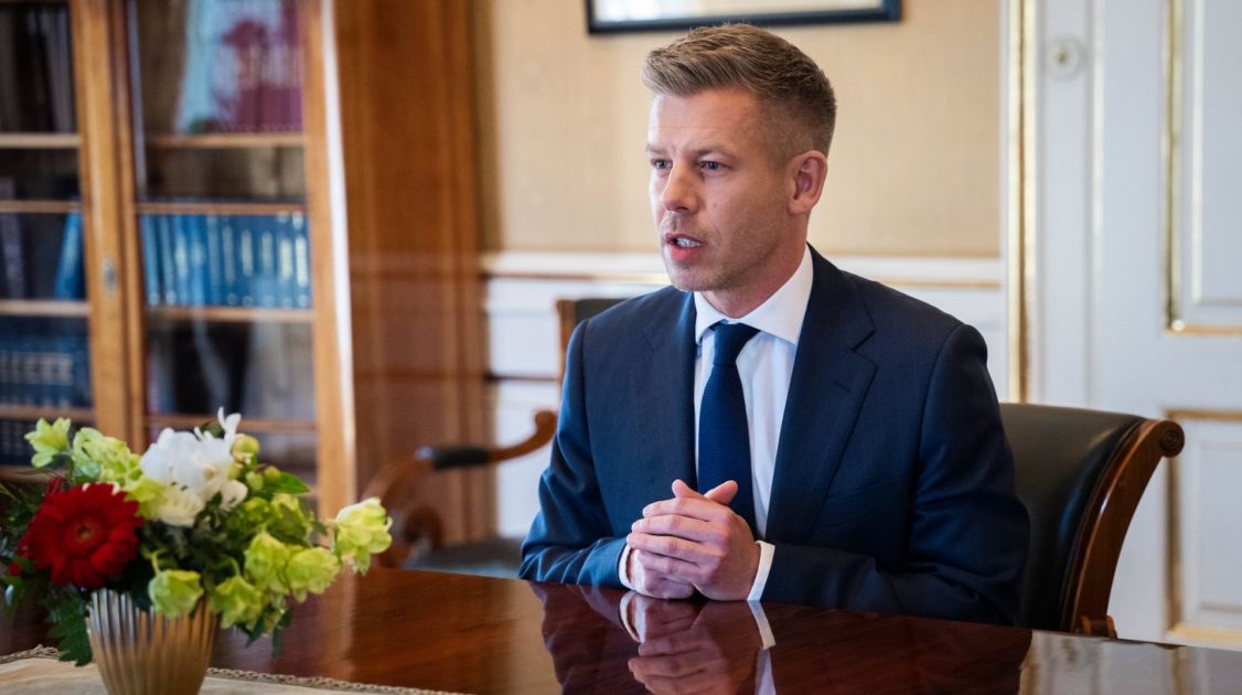 Мадяр: Угорщина могла б стати майданчиком для переговорів щодо миру в Україні