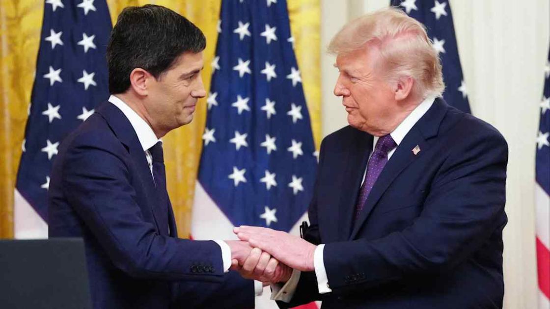 Trump piles pressure on Warsh with call for rate cut