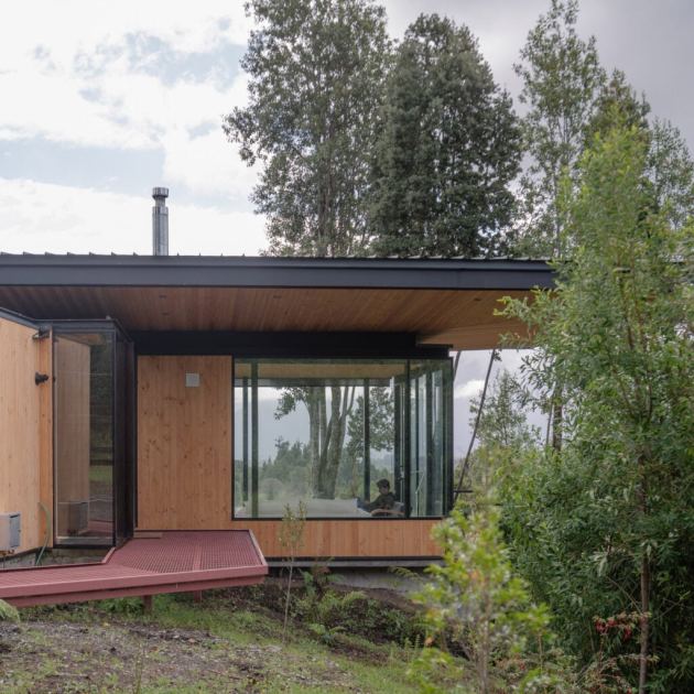 Paralelo Transversal organises Chilean house under cantilever roof