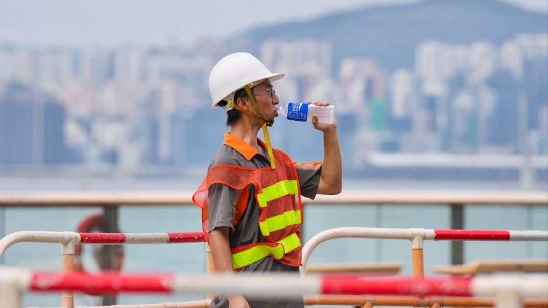 Labour unions call for mandatory heatstroke-prevention equipment for workers