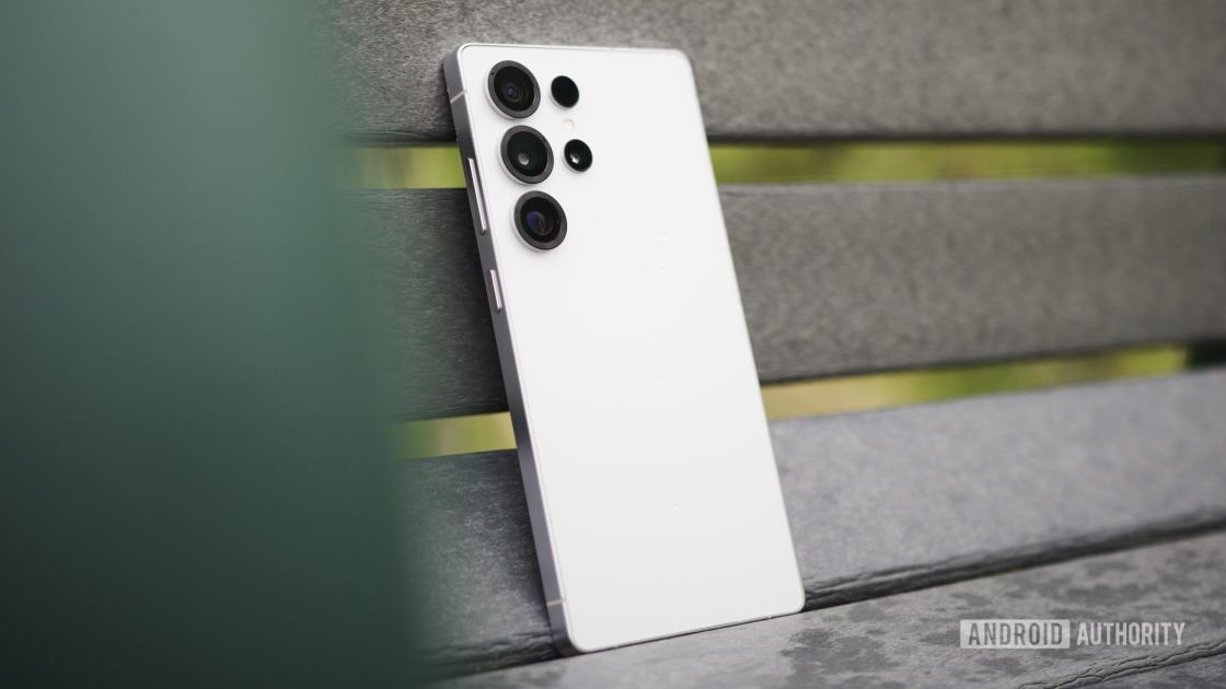 Galaxy S25 Ultra is getting this unique underwater feature