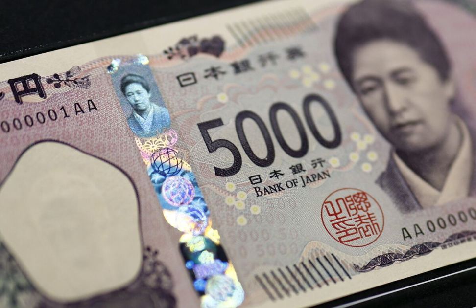Yen Spikes to 10-Week High and Sparks Intervention Speculation