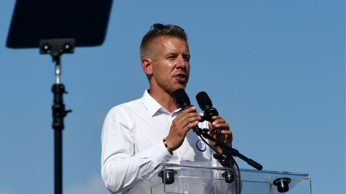 Мадяр скасував надзвичайний стан, введений Орбаном через загрозу війни