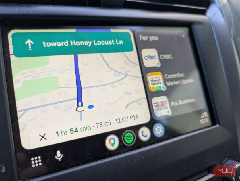 These Android Auto and CarPlay features are built in, but most drivers never find them
