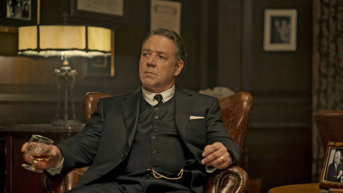 Russell Crowe’s New Crime Netflix Thriller Is Officially a Streaming Hit