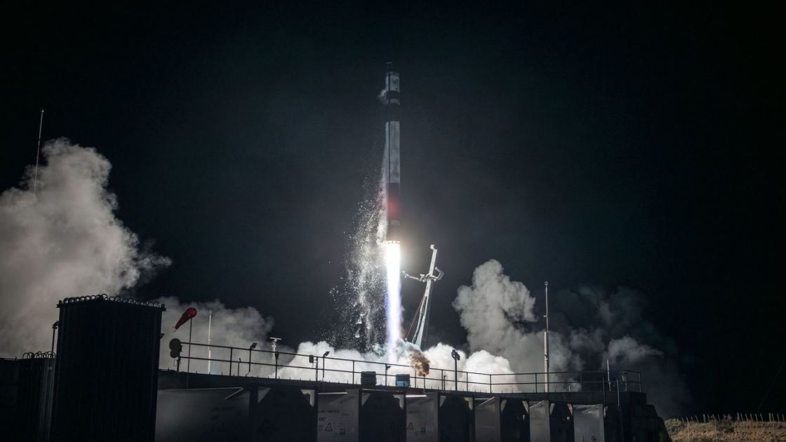  Watch live: Rocket Lab launching 'Ten Owl of Ten' mission for Synspective today 