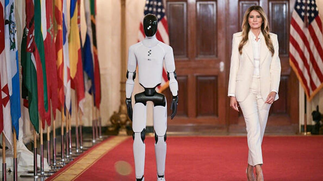 Melania Trump Escorted by Talking Humanoid Robot at White House Tech Summit