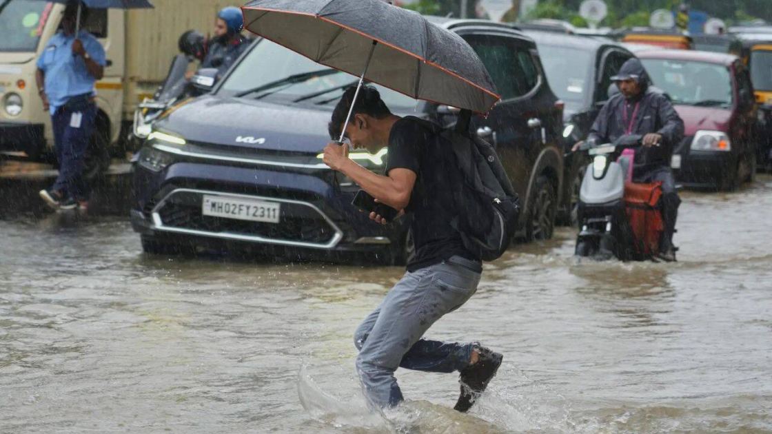 Mumbai rain havoc: Schools and colleges shut on Monday; flights hit, roads flooded