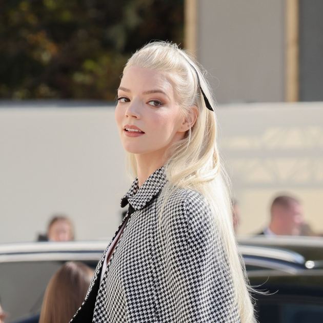  This Is the Coolest Way to Wear the Spring Basic Everyone Owns in 2026 