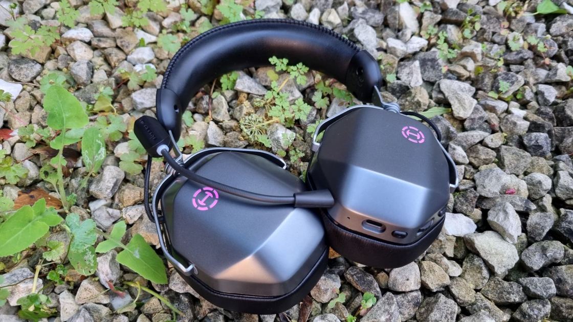  Edifier G5 Max wireless gaming headset review 