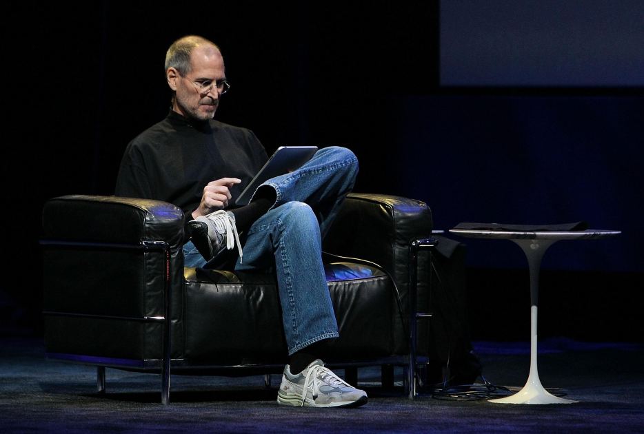New Balance Sneaker Photo Appears To Recreate Iconic Steve Jobs Moment