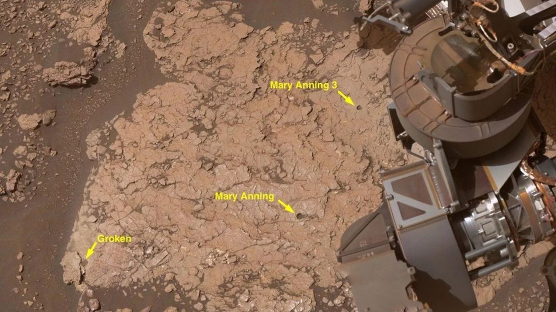  NASA rover uncovers rock with 7 new organic molecules on Mars — the 'most diverse collection' ever seen 