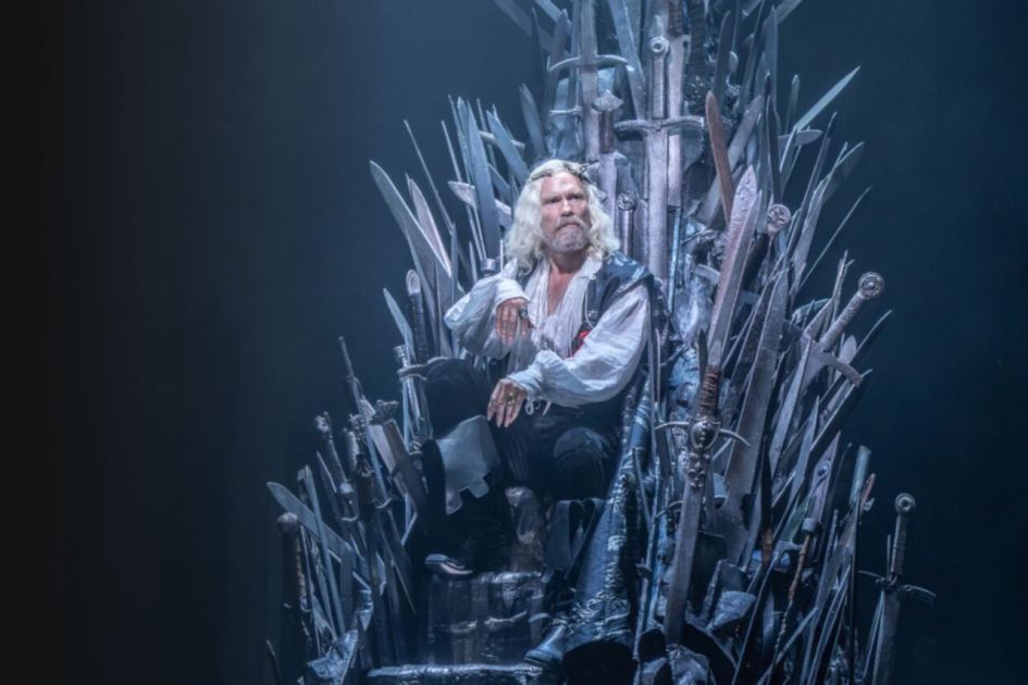 George R.R. Martin’s Review of the ‘Game of Thrones’ Play: ‘A Splendid Time’