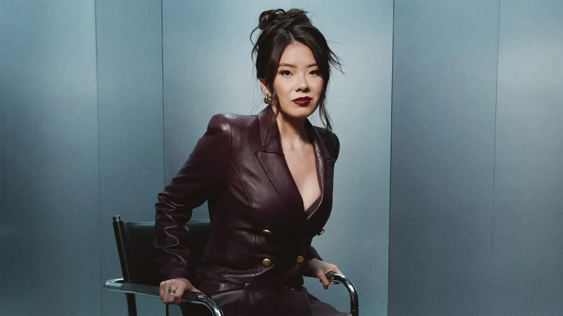 Customers Kept Asking Vivian Tu for Help. She Turned Their Questions Into a Business