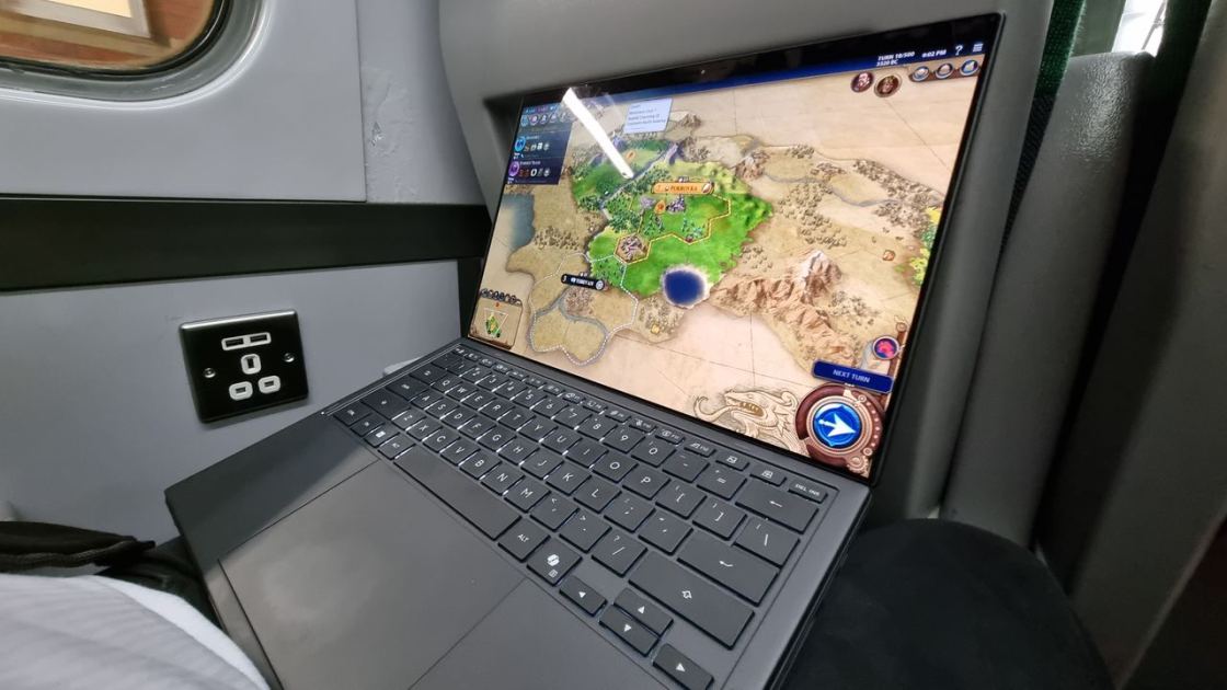  I ditched my laptop charger for a day of travel, work and gaming with Intel's new Core Ultra Series 3 chip and still had 18% battery life left when I got home 