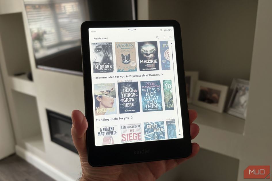 I ditched my iPad for comics thanks to this new e-reader