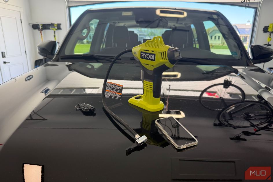 4 car gadgets I hope I never have to use (but always carry)