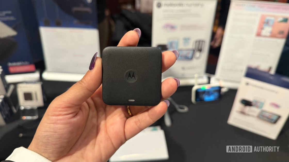 Motorola has a tiny new black box at MWC that wants to kill Android Auto cables