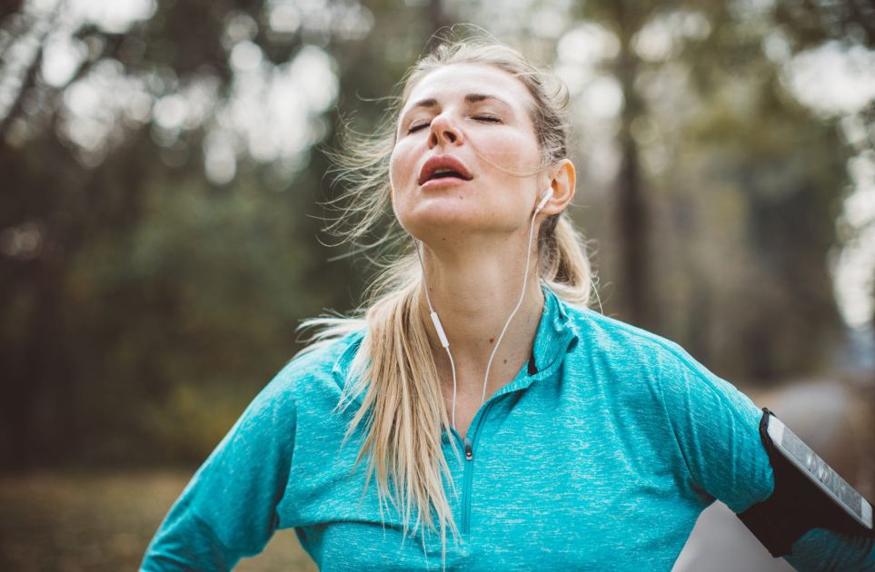 The Side Effects of Melatonin, According to Experts