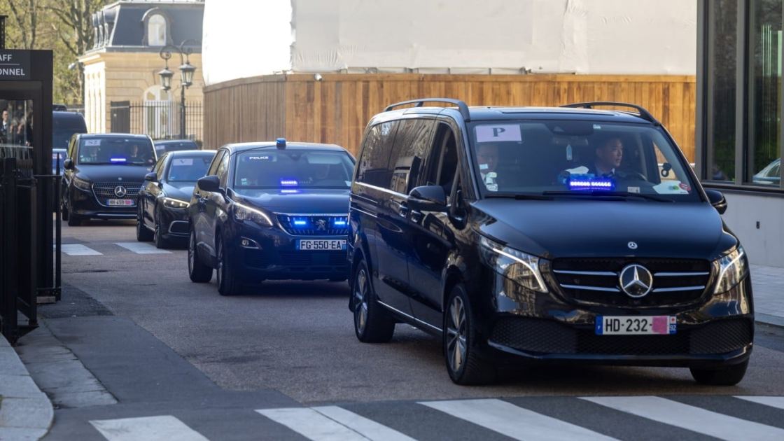 US-China trade talks: low-key start to negotiations after first meeting in Paris