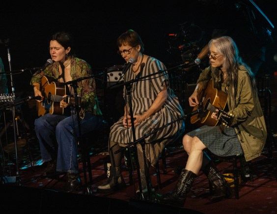 Big Thief Debut Surprise New Triple Album Horsepower With Special Guests At The Ryman