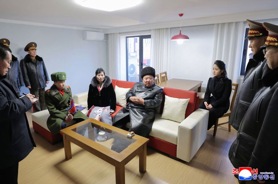 Kim Jong Un moves families of Ukraine war dead into new housing complex | NK News