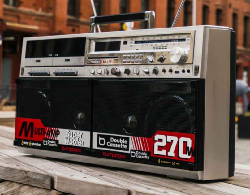 Bumpboxx's BB-777 is a modern boombox with meticulous vintage design