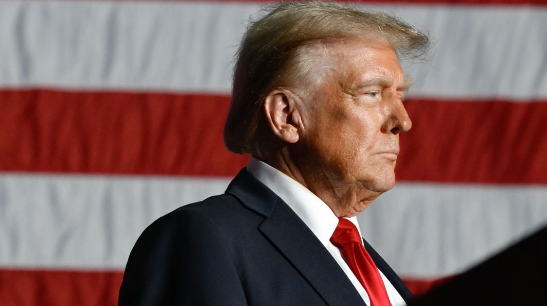 CNN: Трамп обмірковував з посадовцями нацбезпеки США подальші кроки щодо Ірану