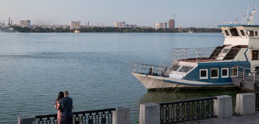 Putin's War of Aggression: A Journey Along the Dnipro in Wartime Ukraine