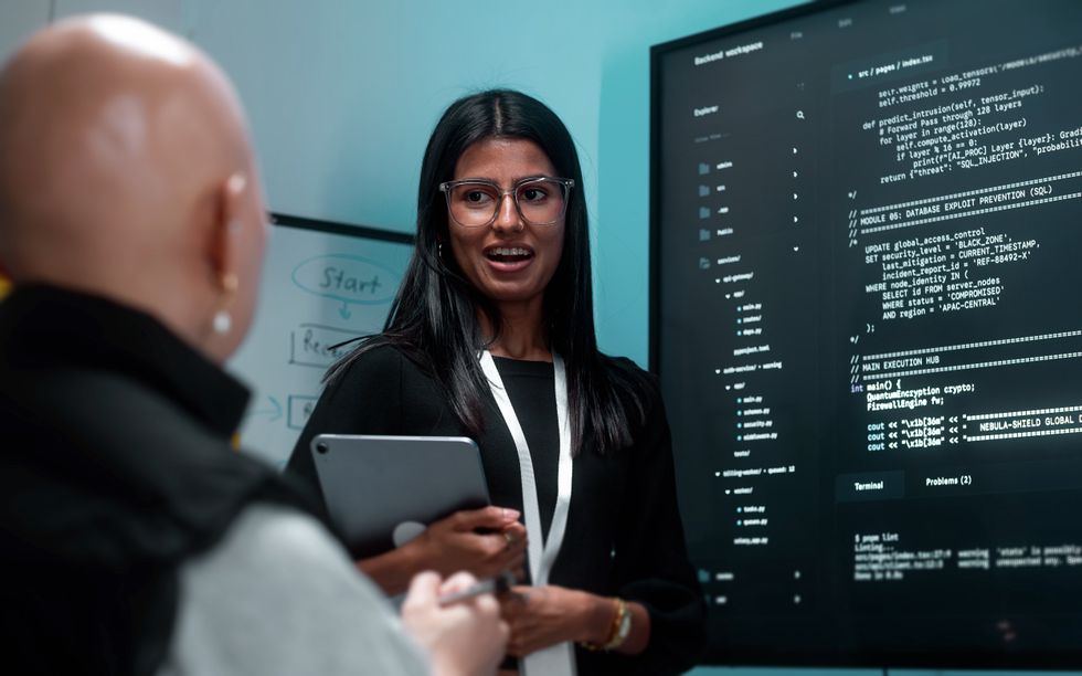 Learn What It Takes to Become a Cybersecurity Consultant