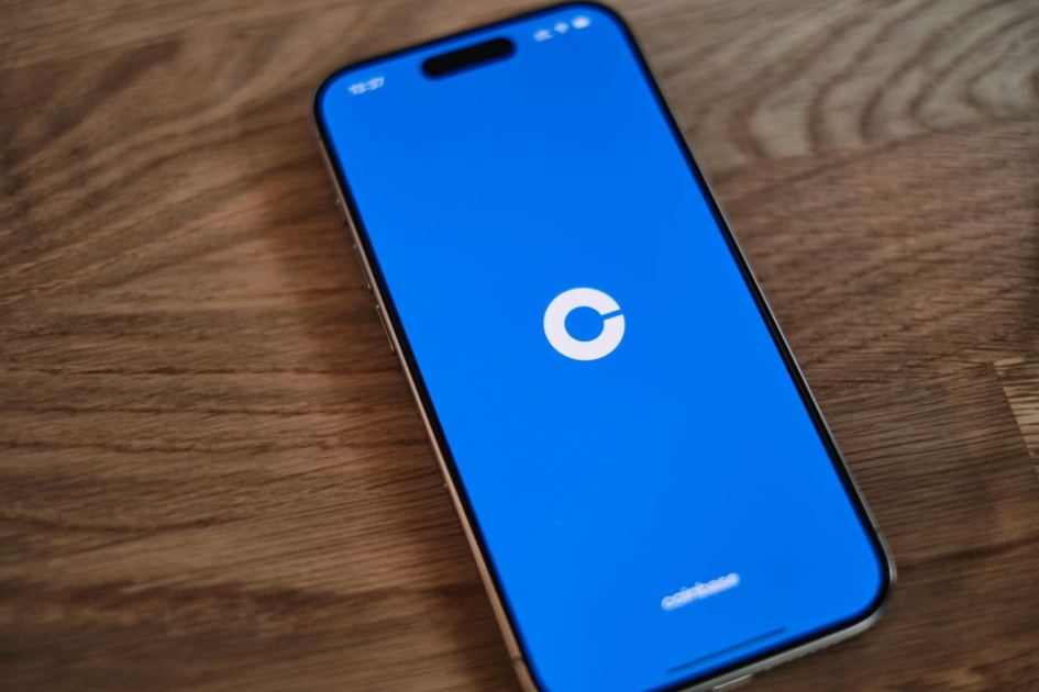 Prediction markets are the new secret weapon for Coinbase and Robinhood growth