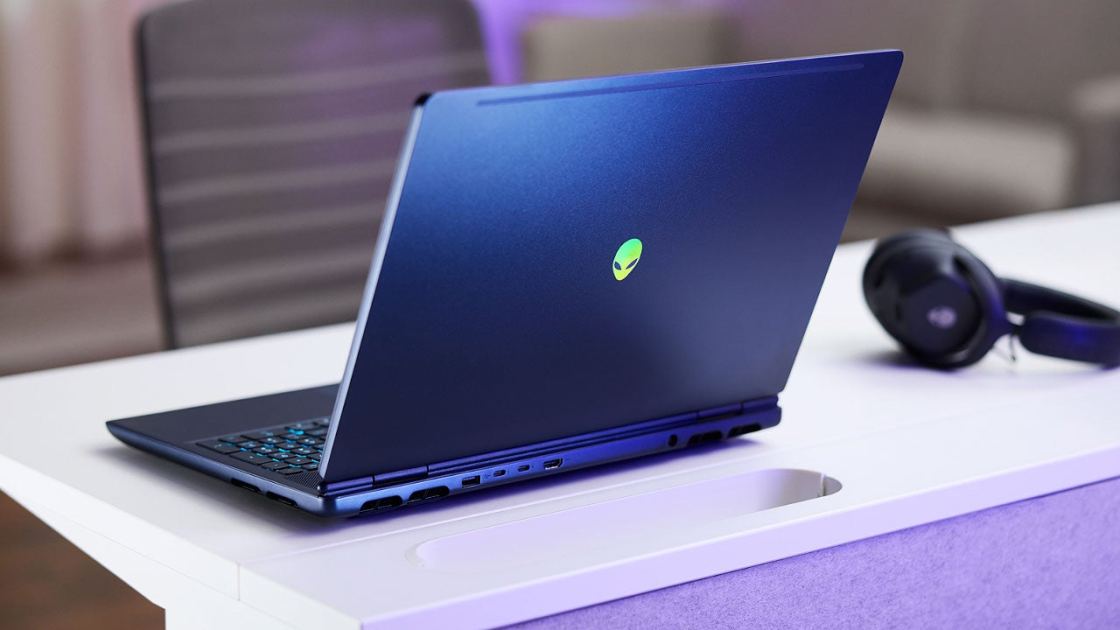 Save $1,050 Off the Alienware 16X Aurora RTX 5060 Gaming Laptop During Walmart's GeForce Week Sale