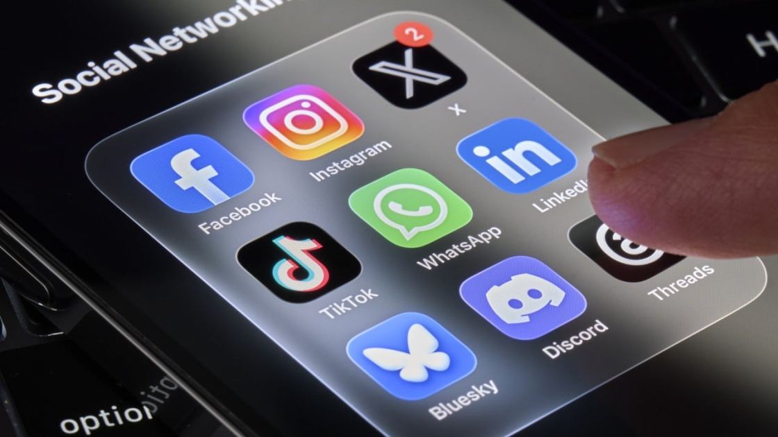 India’s proposed social media ban for under-18s wins parents’ backing