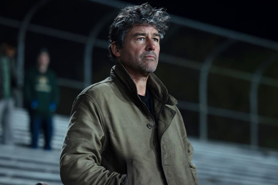 <i><em>Lanterns</em></i> Proves Kyle Chandler Was Born to Play Hal Jordan. But He’s Been Great for Decades.