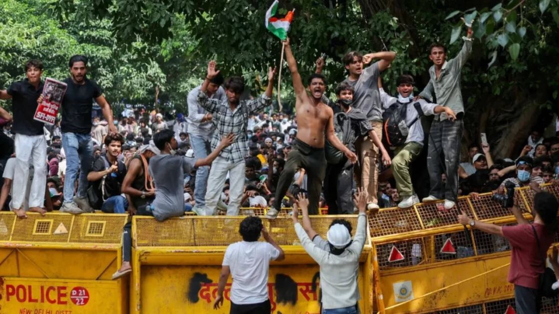 SC quashes FIRs against NEET protesters, but with a caveat for 'hardened criminals'