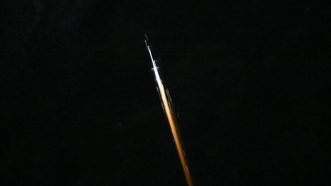  'It was quite a light show!' NASA astronaut spies dramatic fireball from the International Space Station (photos) 